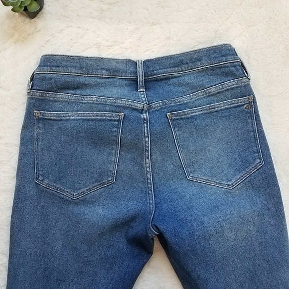 Madewell Maternity Side-Panel Skinny Jeans in Cordova Wash - Picture 7 of 12